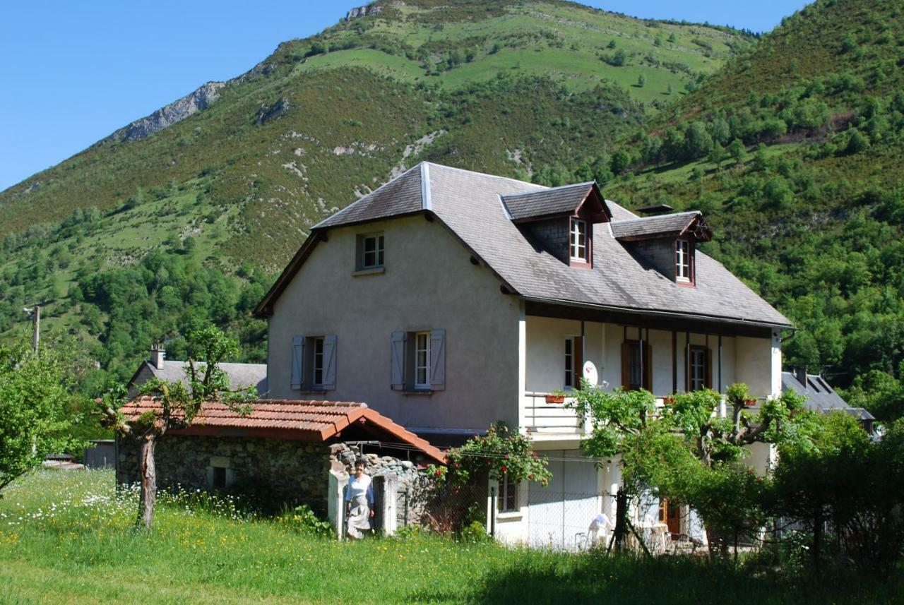 Maison Lacoste Campan Luaran gambar